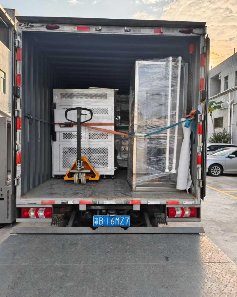 裝車出貨 裝車出貨